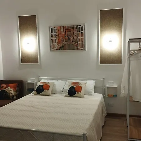Gate To Venice Apartman